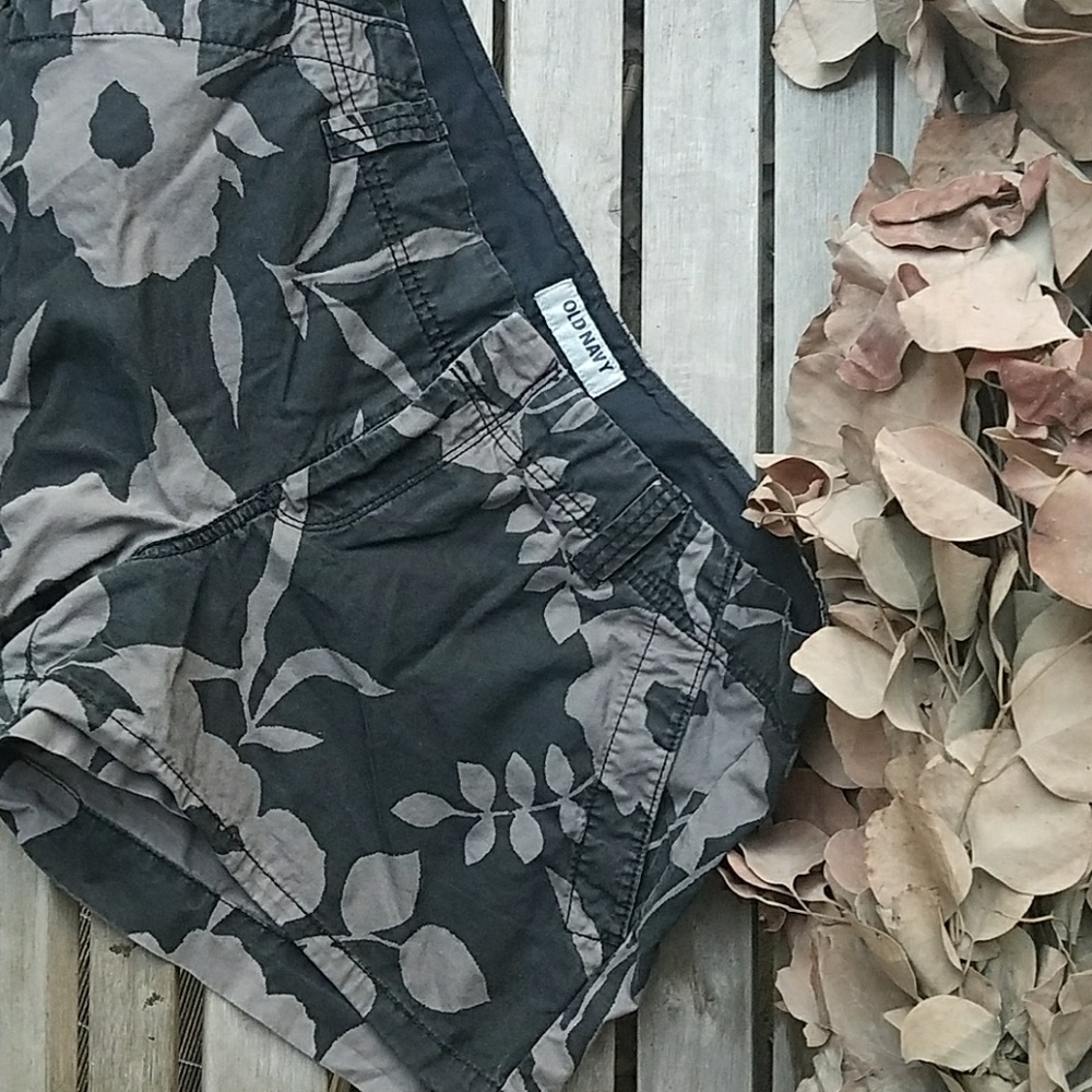Old Navy floral shorts